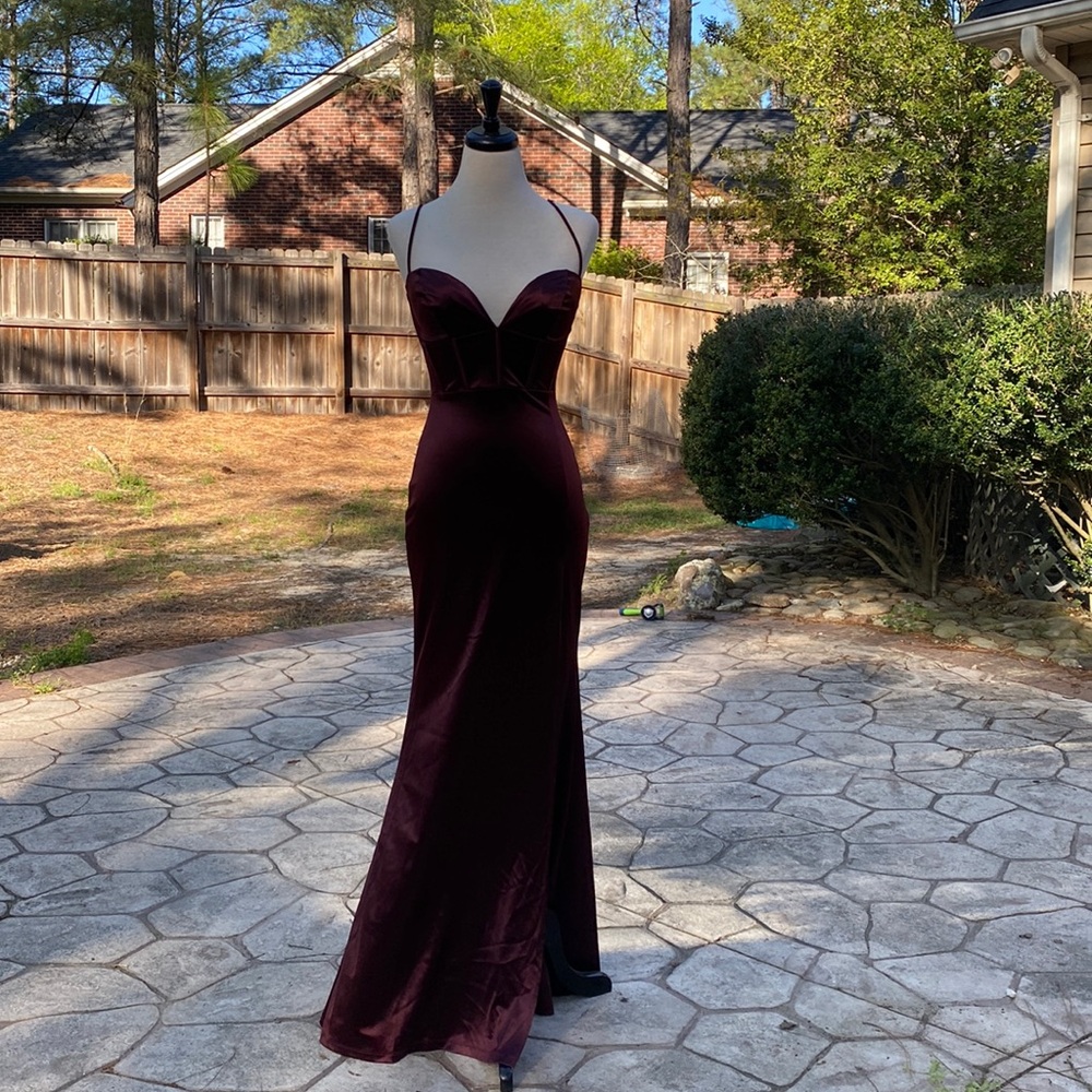 {WINDSOR} Satin Maroon Prom Dress